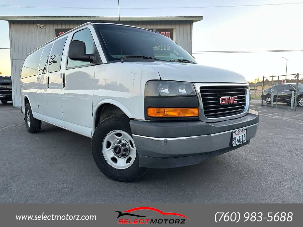 2018 GMC Savana Passenger LT — Passenger Van — 163,323 mi — Hesperia, CA