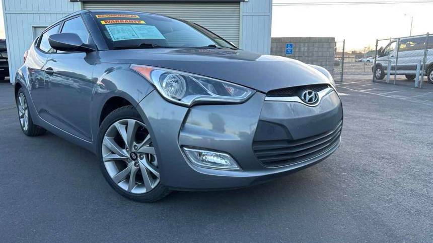 2017 Hyundai Veloster Base — Hatchback — 56,441 mi — Hesperia, CA