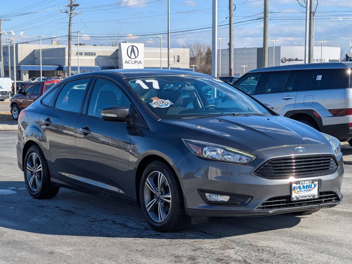 2017 Ford Focus SE — Sedan — 77,083 mi — Tinley Park, IL