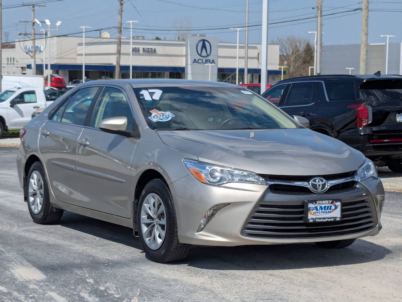 2017 Toyota Camry LE — Sedan — 49,380 mi — Tinley Park, IL