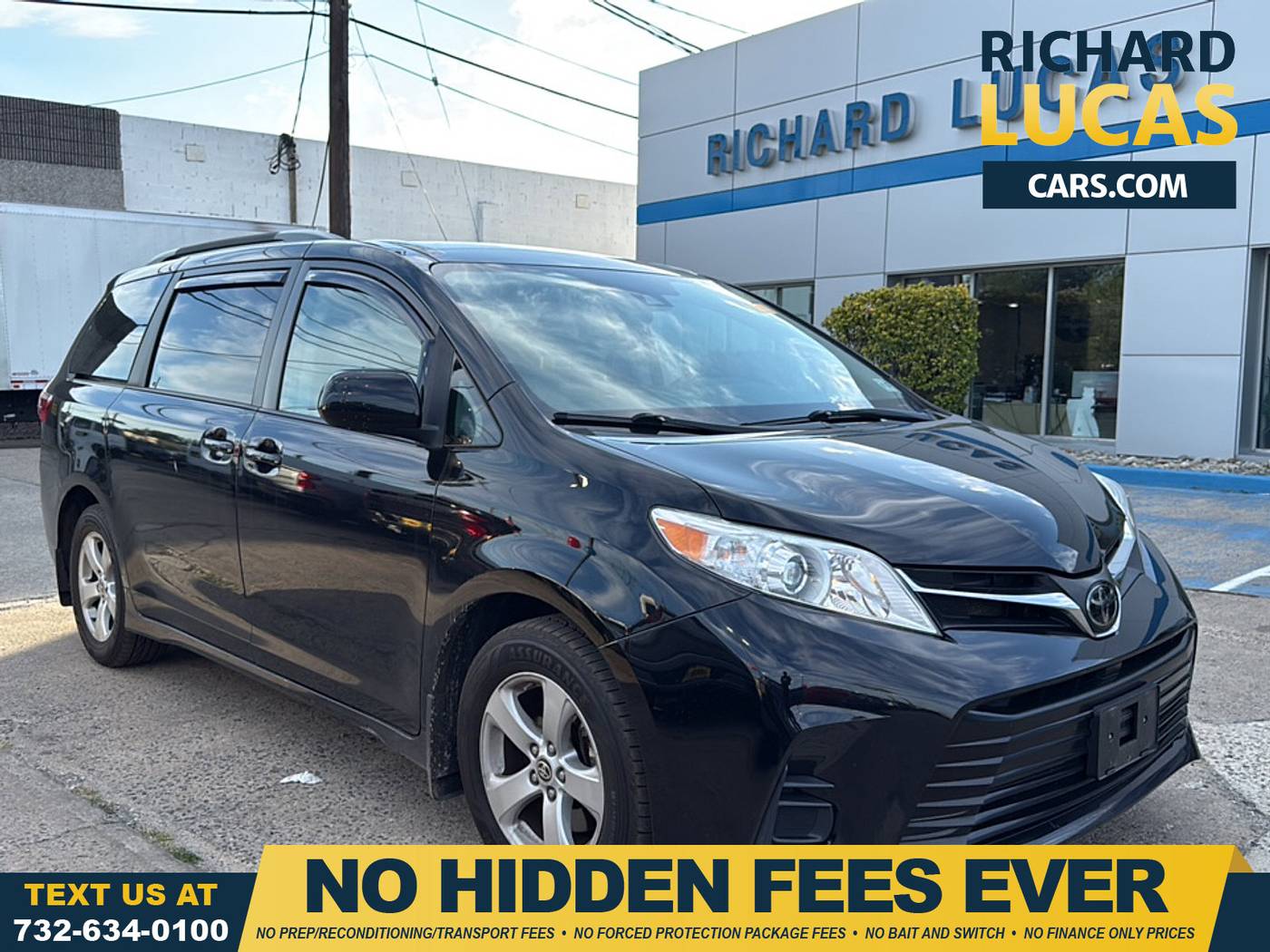 2020 Toyota Sienna LE — Minivan — 54,040 mi — Avenel, NJ