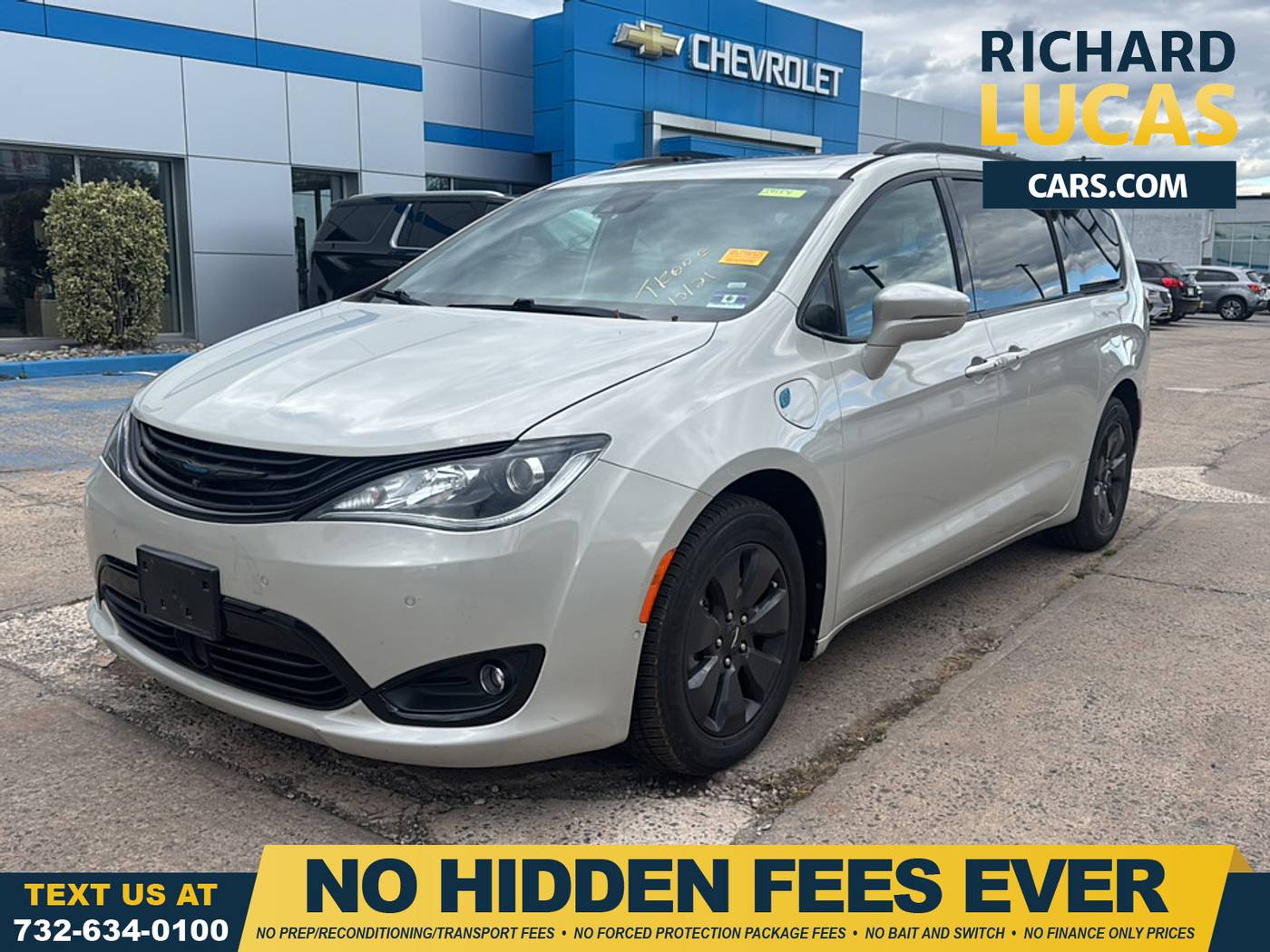 2019 Chrysler Pacifica Hybrid Limited — Minivan — 80,751 mi — Avenel, NJ