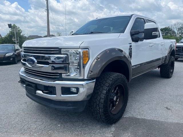 2017 Ford Super Duty F-350 Lariat — Pickup Truck — 114,880 mi — Smyrna, TN