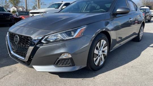 2019 Nissan Altima S — Sedan — 106,666 mi — Smyrna, TN