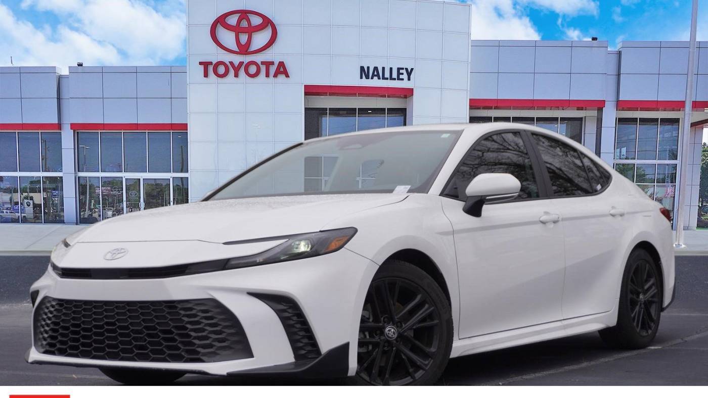 2025 Toyota Camry SE — Sedan — 10,966 mi — Union City, GA
