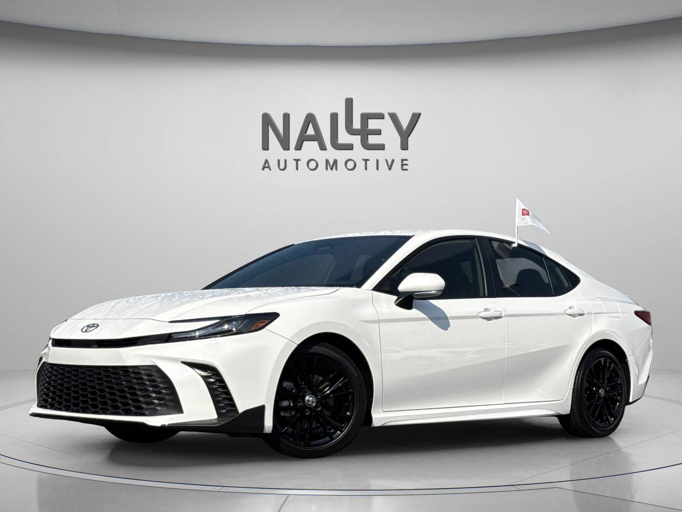 2025 Toyota Camry Hybrid SE — Sedan — 8,947 mi — Union City, GA