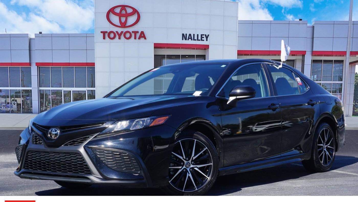 2021 Toyota Camry SE — Sedan — 33,221 mi — Union City, GA