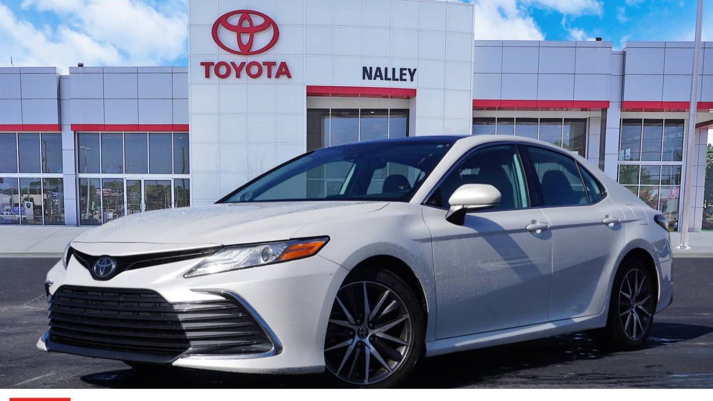 2022 Toyota Camry XLE V6 — Sedan — 70,079 mi — Union City, GA