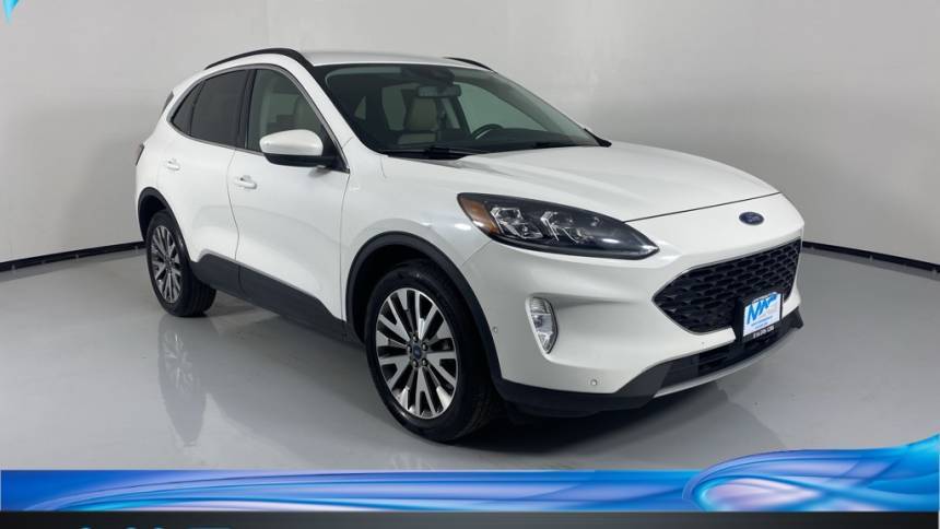 2021 Ford Escape Titanium — SUV — 111,599 mi — Blue Springs, MO