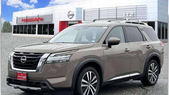 2023 Nissan Pathfinder Platinum — SUV — 12,190 mi — Patchogue, NY