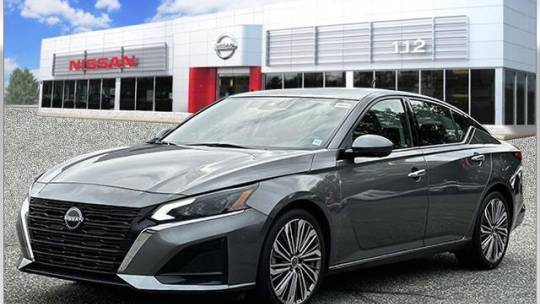 2023 Nissan Altima SL — Sedan — 22,313 mi — Patchogue, NY