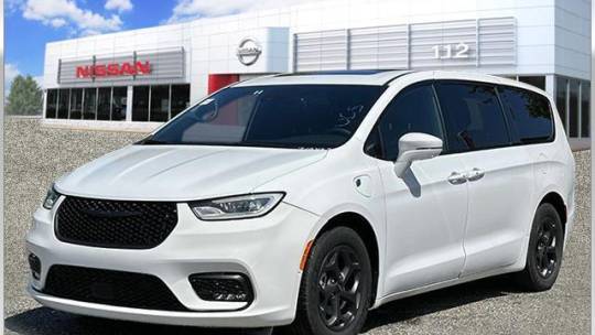 2022 Chrysler Pacifica Hybrid Limited — Minivan — 59,247 mi — Patchogue, NY