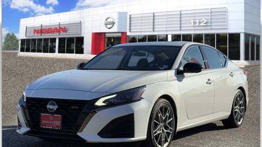 2023 Nissan Altima SR — Sedan — 15,295 mi — Patchogue, NY