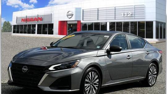2024 Nissan Altima SV — Sedan — 24,116 mi — Patchogue, NY