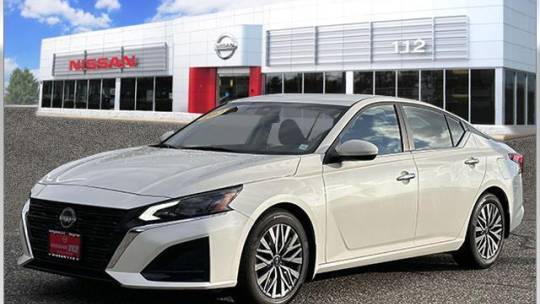 2023 Nissan Altima SV — Sedan — 25,625 mi — Patchogue, NY