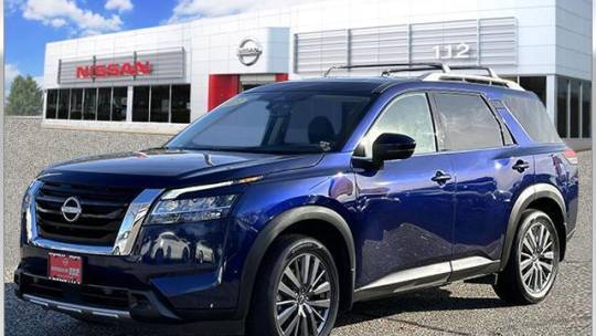 2023 Nissan Pathfinder SL — SUV — 14,599 mi — Patchogue, NY