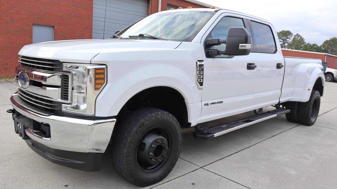 2019 Ford Super Duty F-350 XLT — Pickup Truck — 199,418 mi — Hoschton, GA
