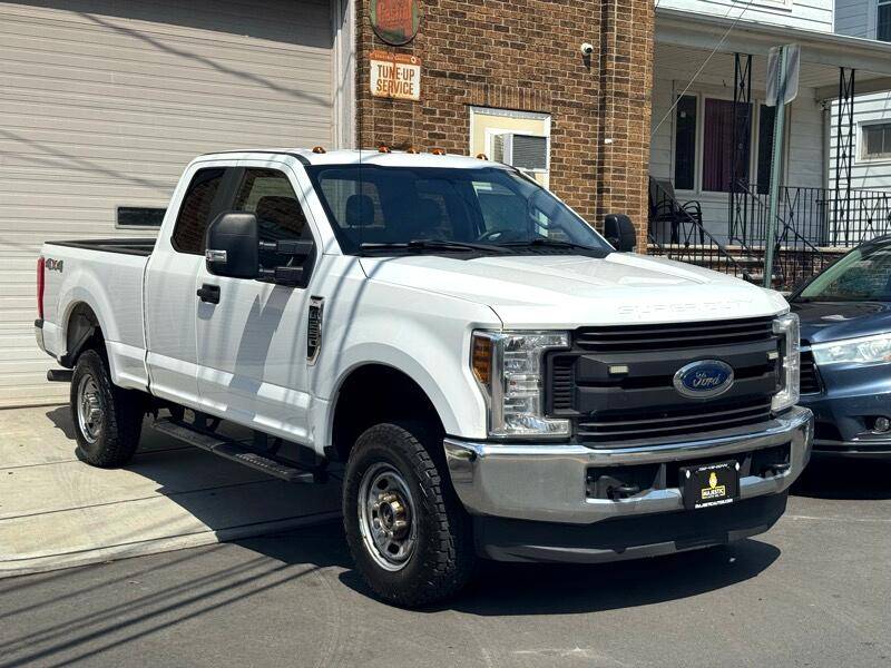 2018 Ford Super Duty F-250 XL — Pickup Truck — 166,383 mi — New Brunswick, NJ