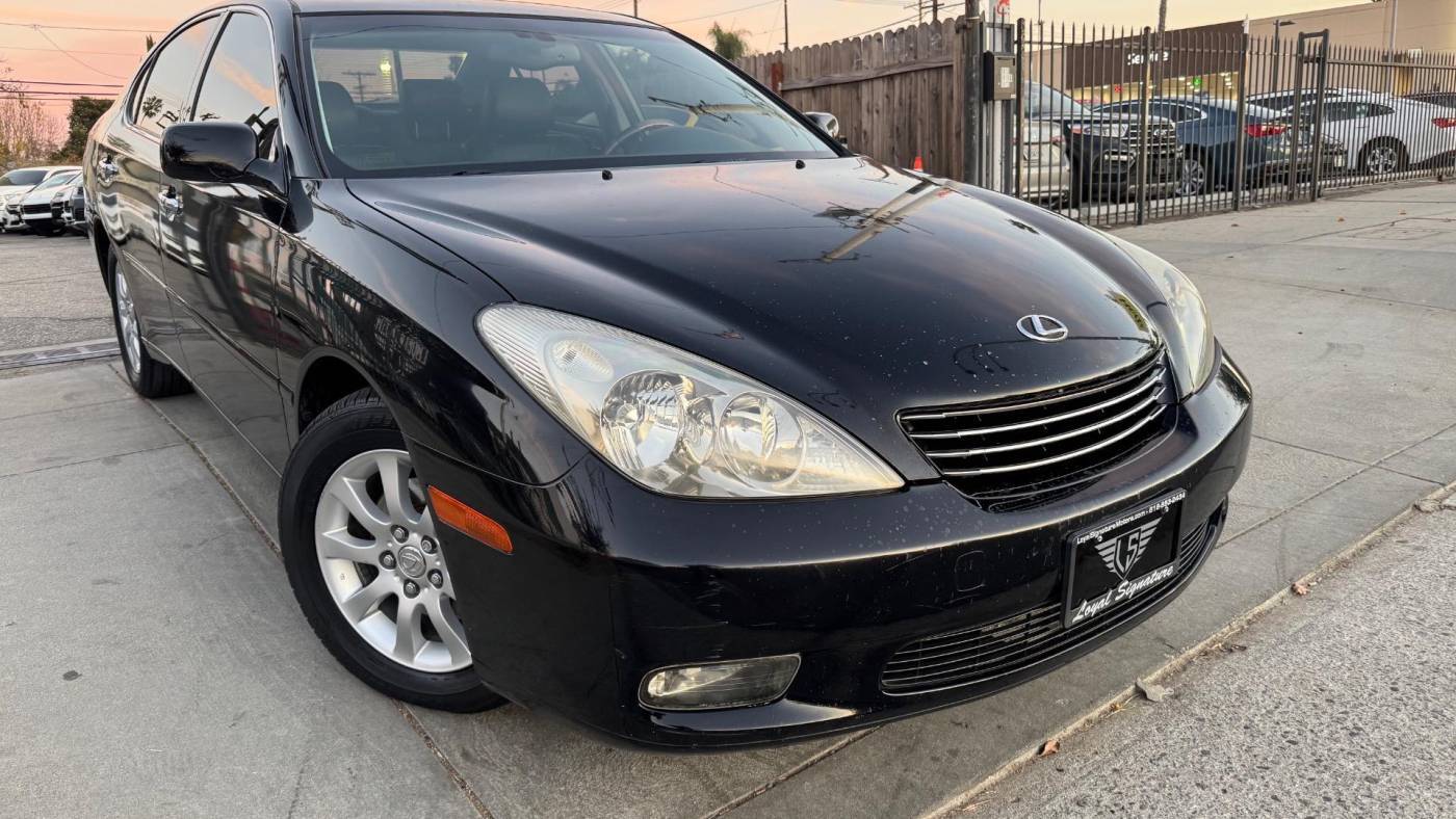 2002 Lexus ES ES 300 — Sedan — 175,240 mi — Van Nuys, CA