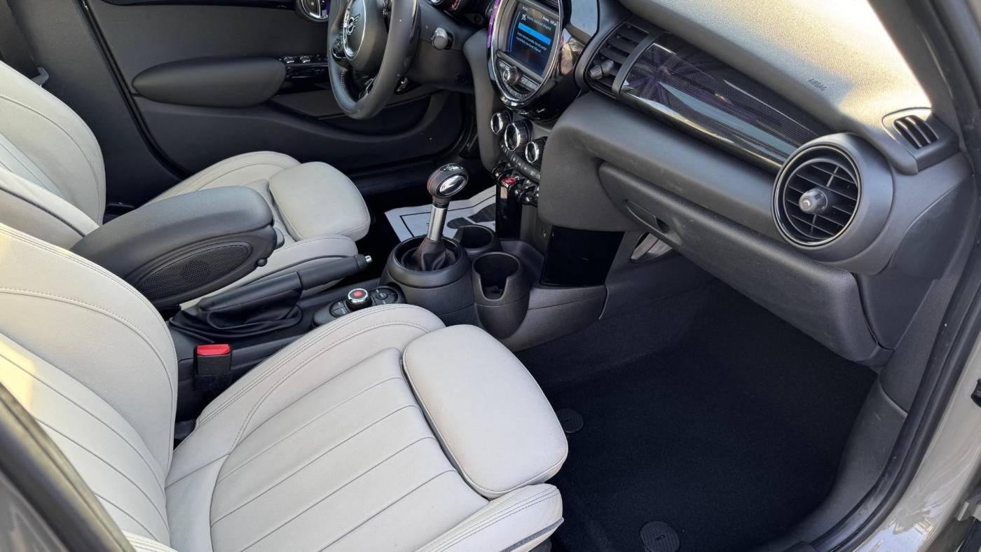 2019 MINI Hardtop Cooper S — Hatchback — 60,699 mi — Van Nuys, CA