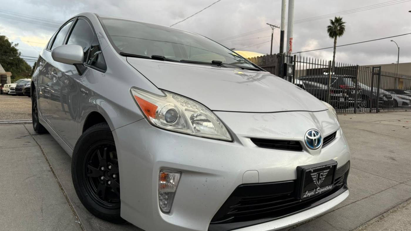 2012 Toyota Prius Two — Sedan — 118,000 mi — Van Nuys, CA
