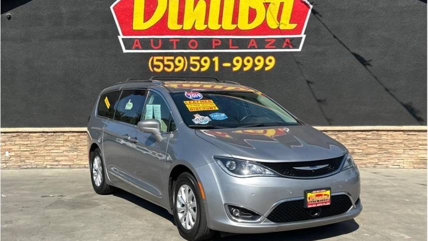 2019 Chrysler Pacifica Touring L — Minivan — 112,925 mi — Dinuba, CA