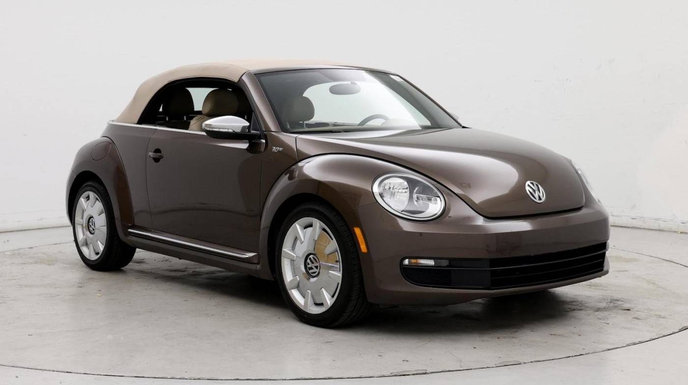 2013 Volkswagen Beetle 2.5 70s Edition — Convertible — 34,391 mi — Franklin, TN