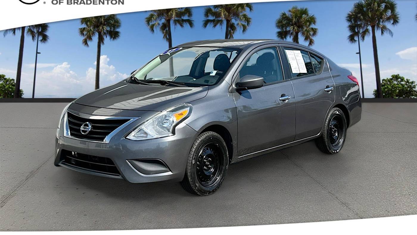 2017 Nissan Versa 1.6 SV — Sedan — 151,529 mi — Bradenton, FL