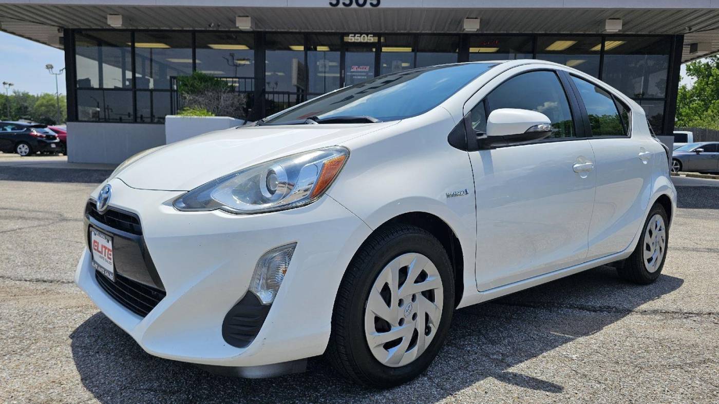 2016 Toyota Prius c Four