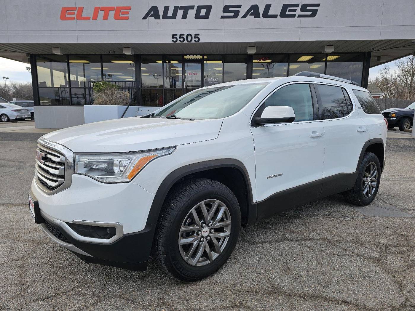 2017 GMC Acadia SLT — SUV — 143,879 mi — Wichita, KS