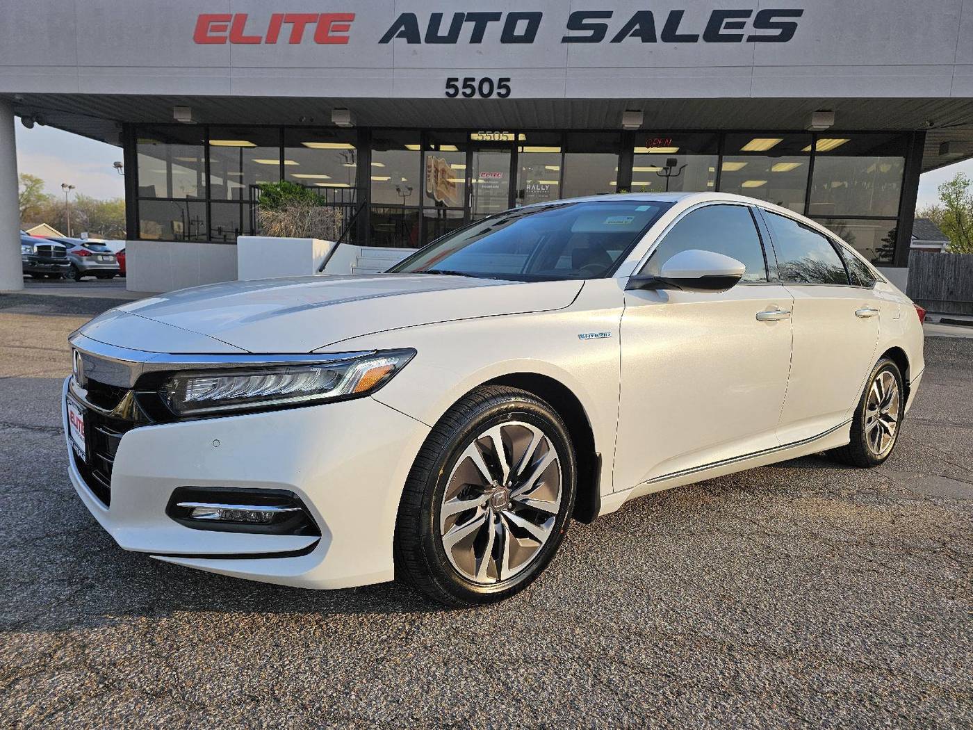 2020 Honda Accord Hybrid Touring — Sedan — 116,487 mi — Wichita, KS