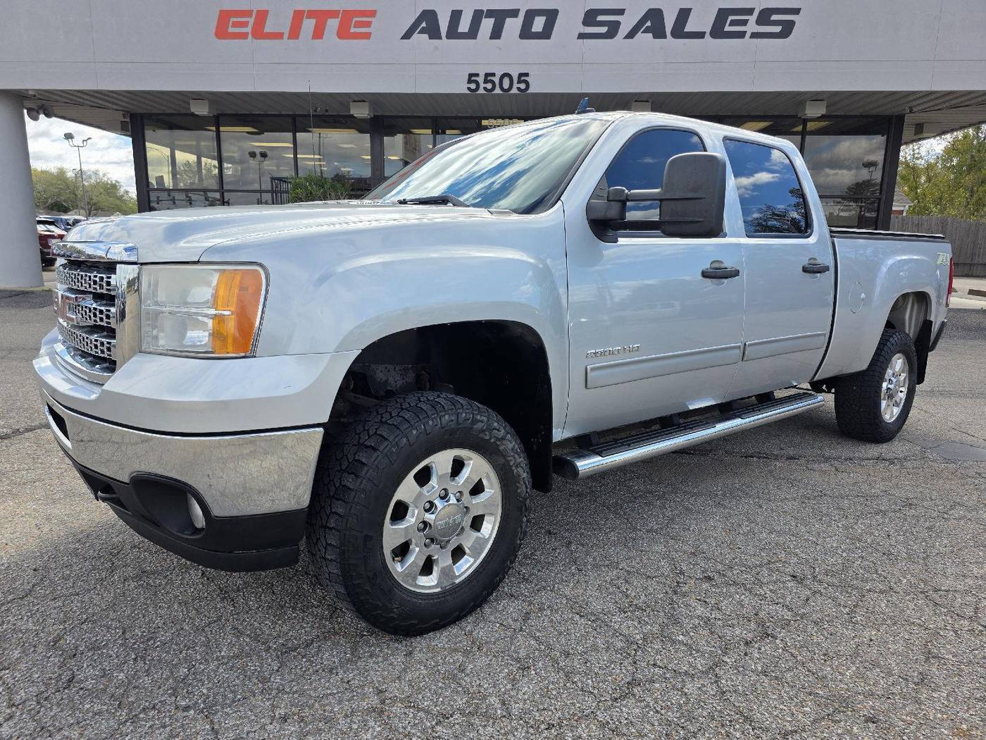 2013 GMC Sierra 2500HD SLE — Pickup Truck — 205,271 mi — Wichita, KS