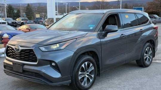 2022 Toyota Highlander XLE — SUV — 10,467 mi — Ramsey, NJ