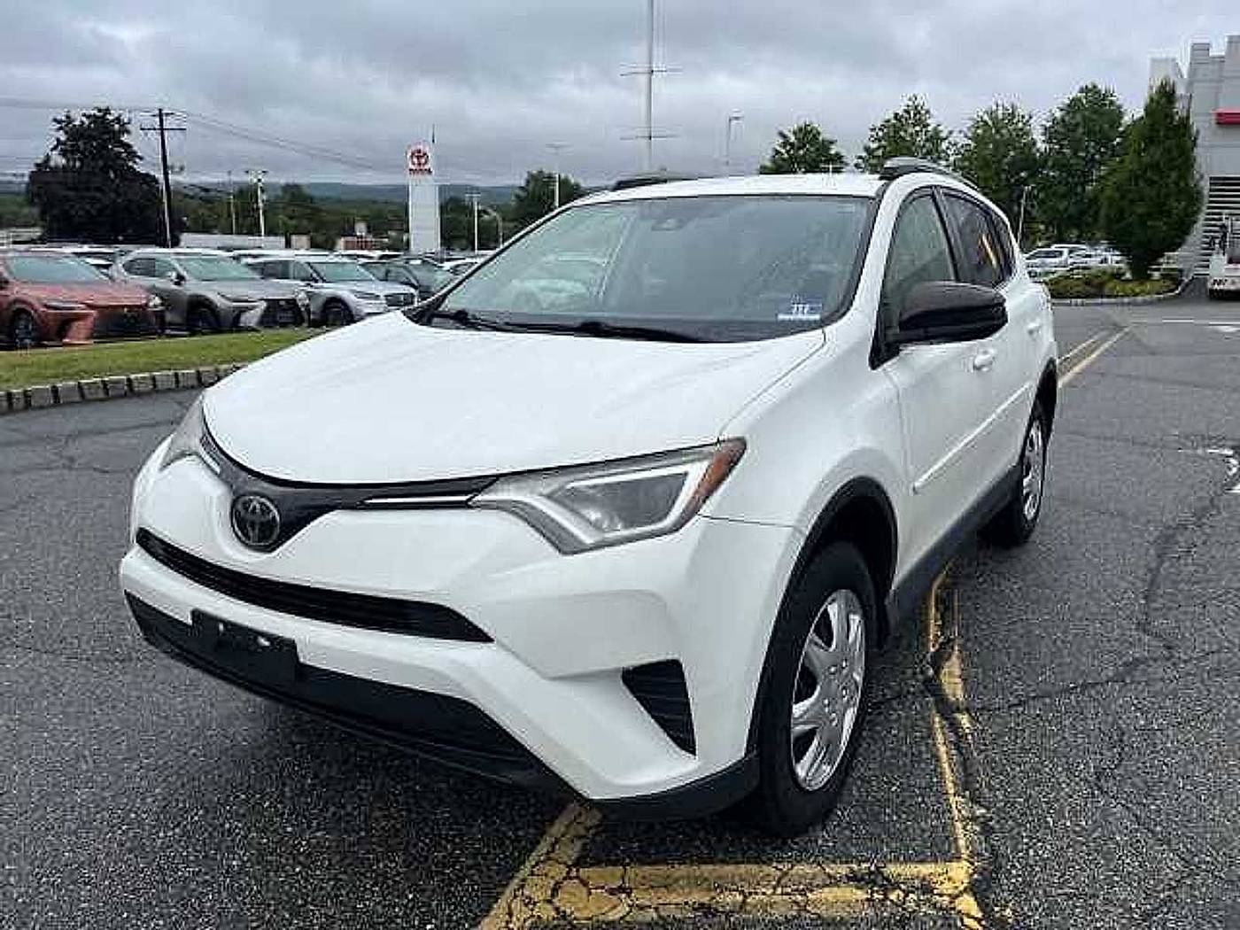2018 Toyota RAV4 LE — SUV — 139,255 mi — Ramsey, NJ