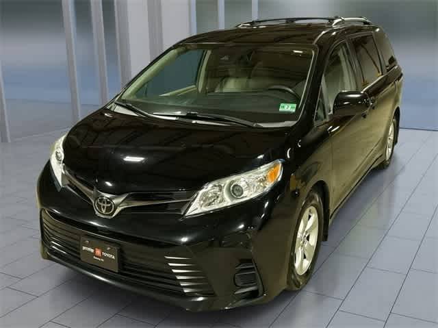 2018 Toyota Sienna LE — Minivan — 116,376 mi — Ramsey, NJ