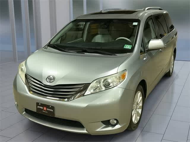 2011 Toyota Sienna XLE — Minivan — 153,305 mi — Ramsey, NJ