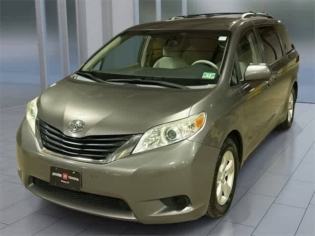 2014 Toyota Sienna LE — Minivan — 161,461 mi — Ramsey, NJ