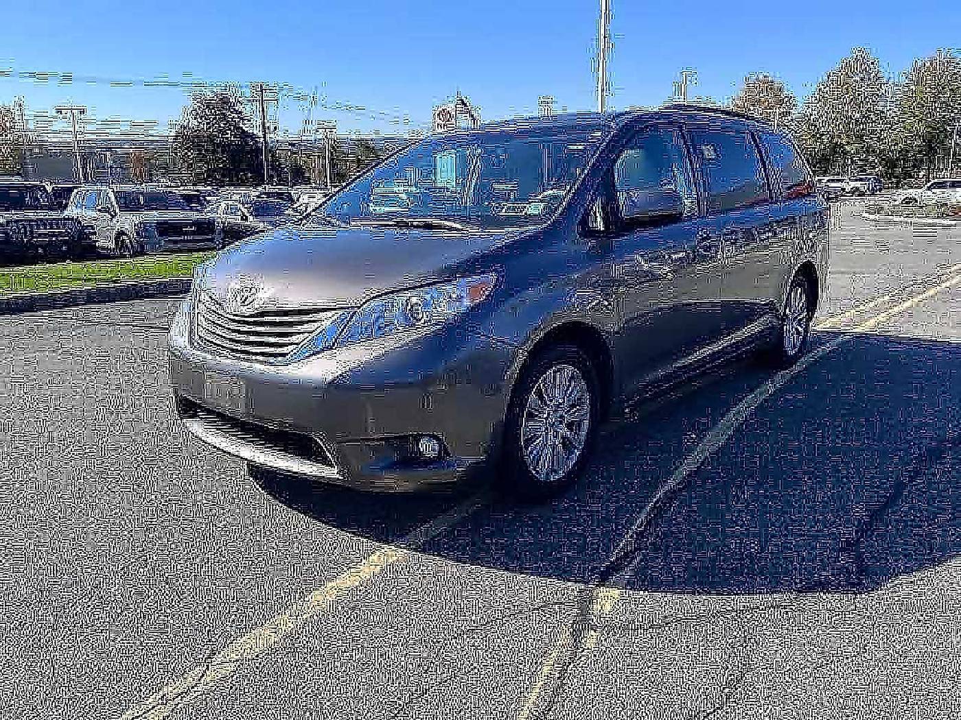 2013 Toyota Sienna XLE — Minivan — 116,674 mi — Ramsey, NJ