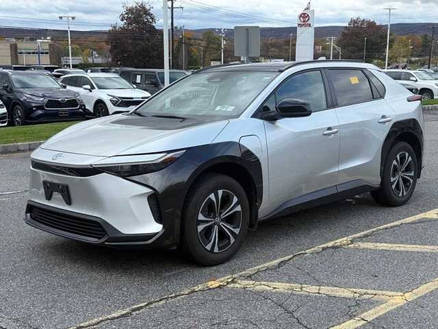 2023 Toyota bZ4X XLE — SUV — 41,245 mi — Ramsey, NJ