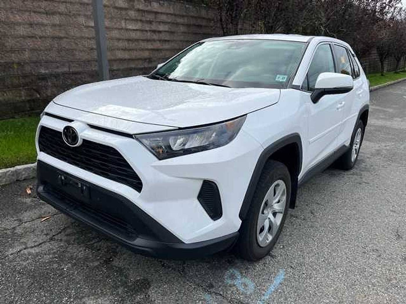 2022 Toyota RAV4 LE — SUV — 28,384 mi — Ramsey, NJ