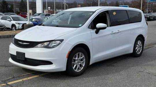 2022 Chrysler Voyager LX — Minivan — 37,940 mi — Ramsey, NJ