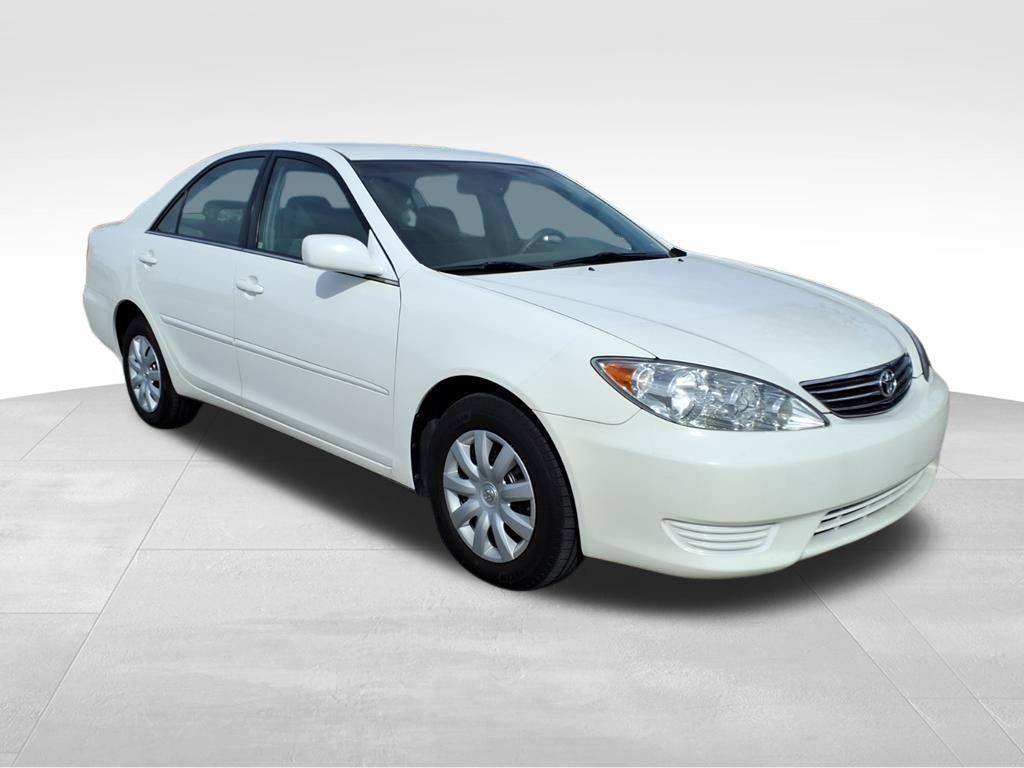 2005 Toyota Camry LE — Sedan — 63,592 mi — Indianapolis, IN