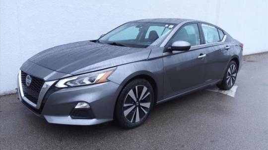 2022 Nissan Altima SV — Sedan — 61,766 mi — Indianapolis, IN