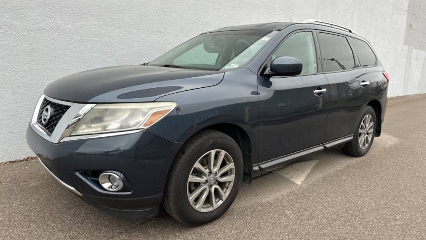 2015 Nissan Pathfinder SV — SUV — 133,386 mi — Indianapolis, IN