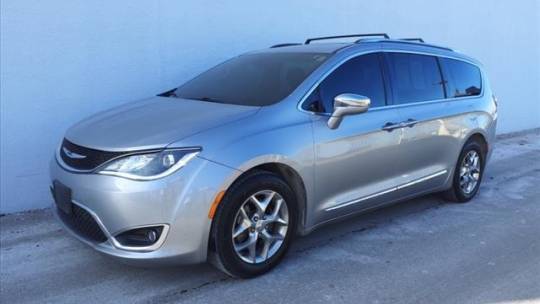 2018 Chrysler Pacifica Limited — Minivan — 110,277 mi — Indianapolis, IN