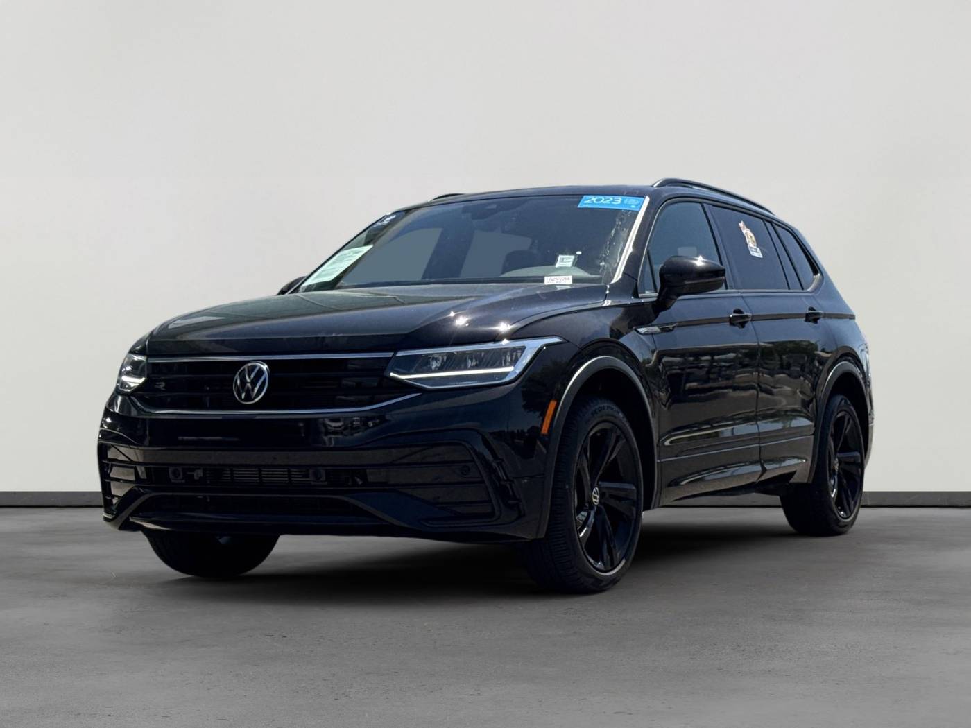 2023 Volkswagen Tiguan SE R-Line Black — SUV — 25,096 mi — Tucson, AZ