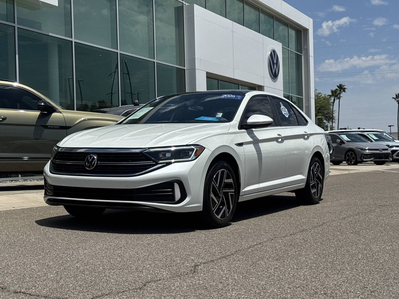 2024 Volkswagen Jetta SEL — Sedan — 13,928 mi — Tucson, AZ