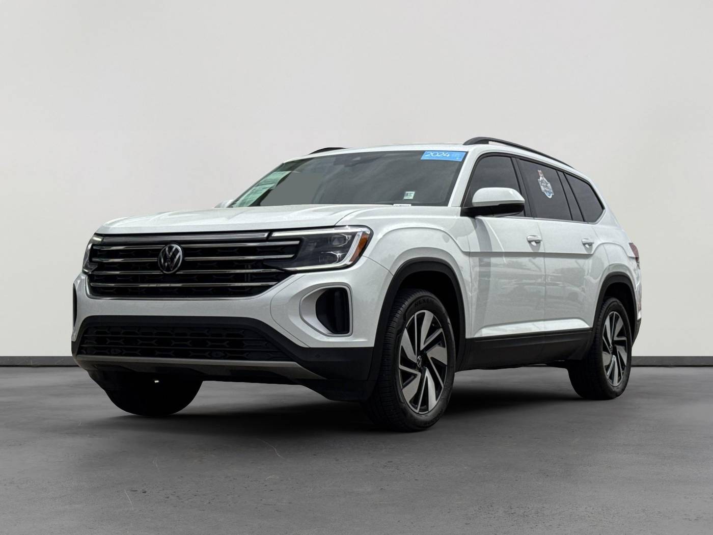 2024 Volkswagen Atlas SE with Technology — SUV — 26,760 mi — Tucson, AZ