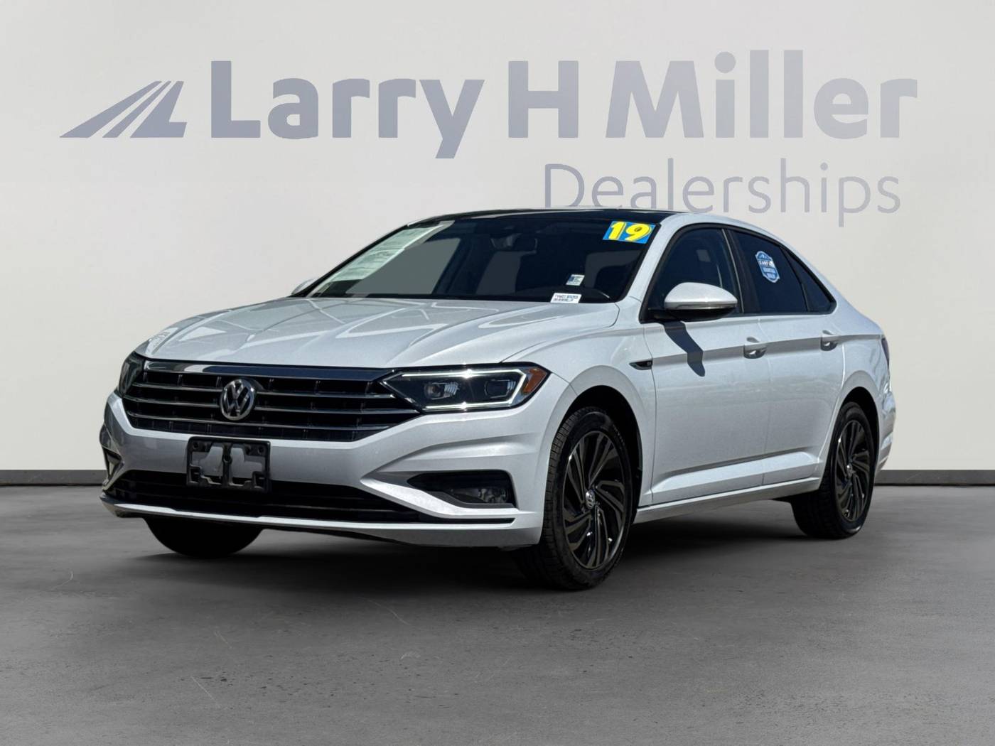 2019 Volkswagen Jetta SEL Premium — Sedan — 61,953 mi — Tucson, AZ