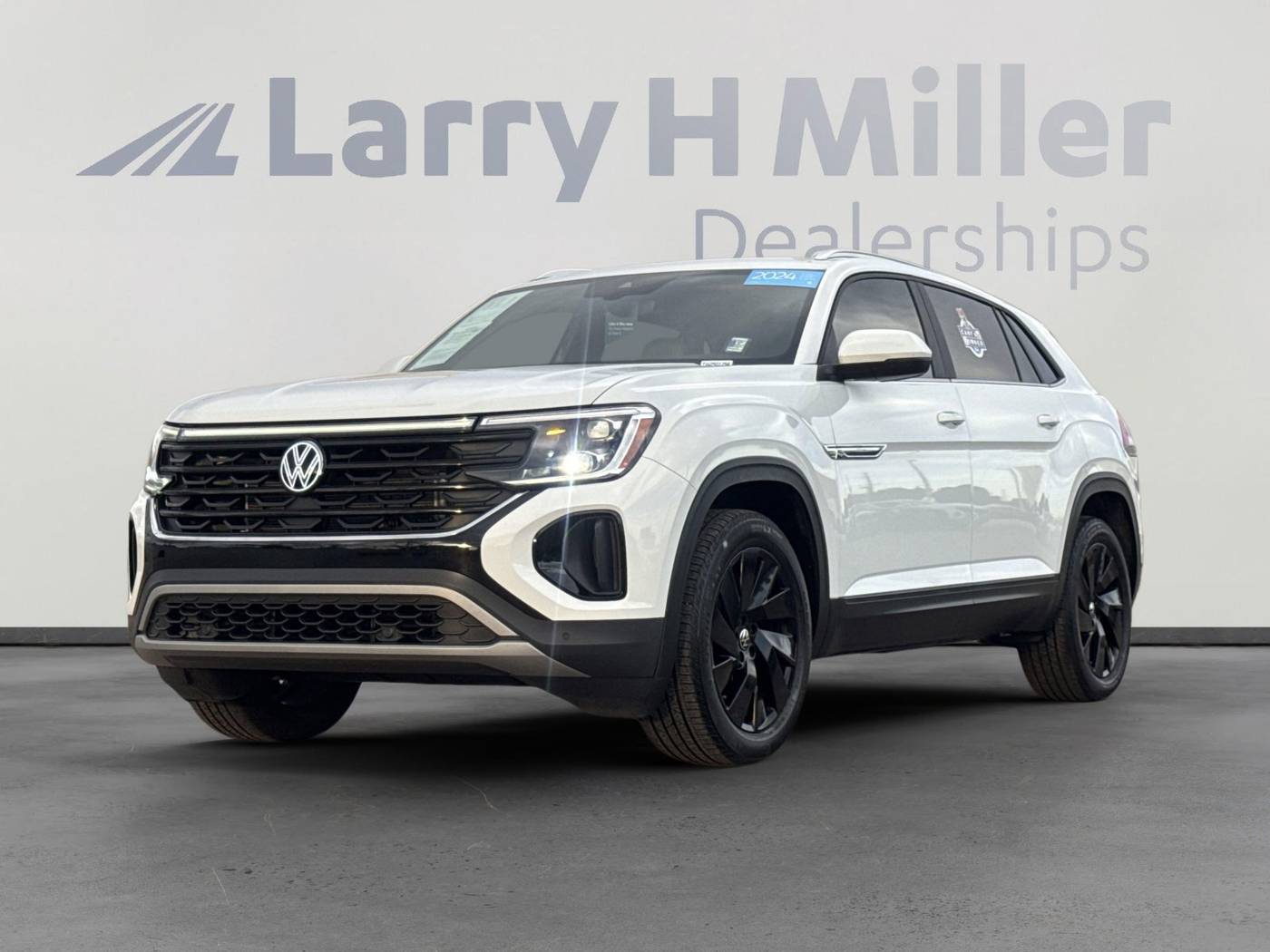 2024 Volkswagen Atlas Cross Sport SE with Technology — SUV — 26,339 mi — Tucson, AZ